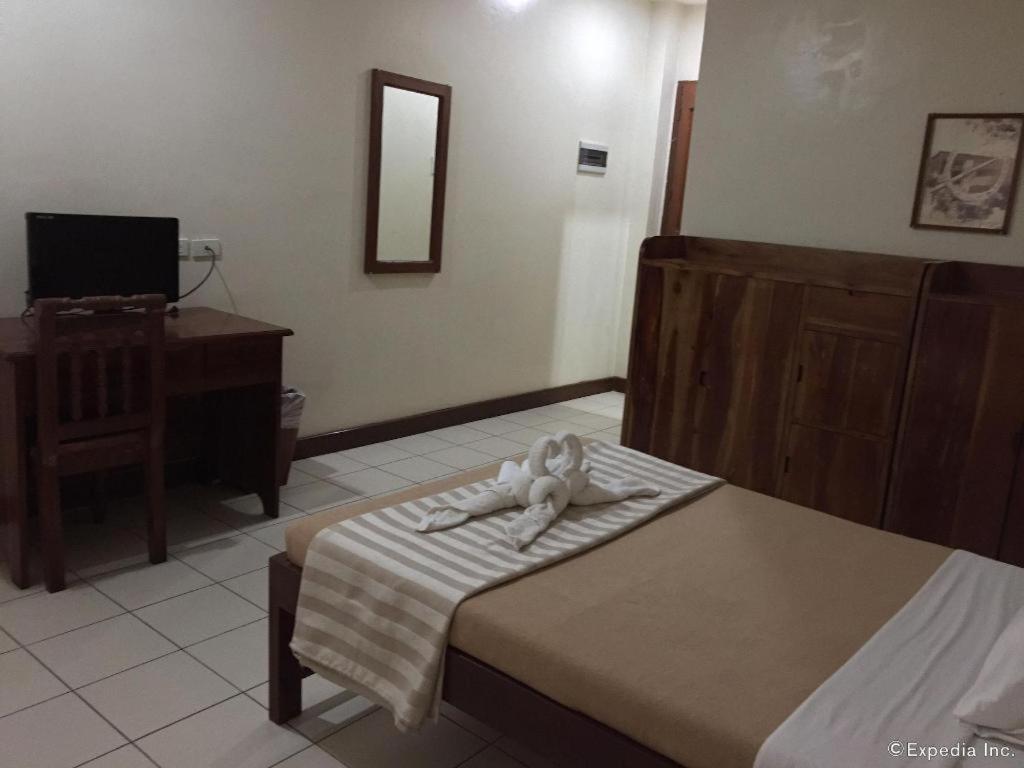 El Haciendero Private Hotel Iloilo City Bagian luar foto