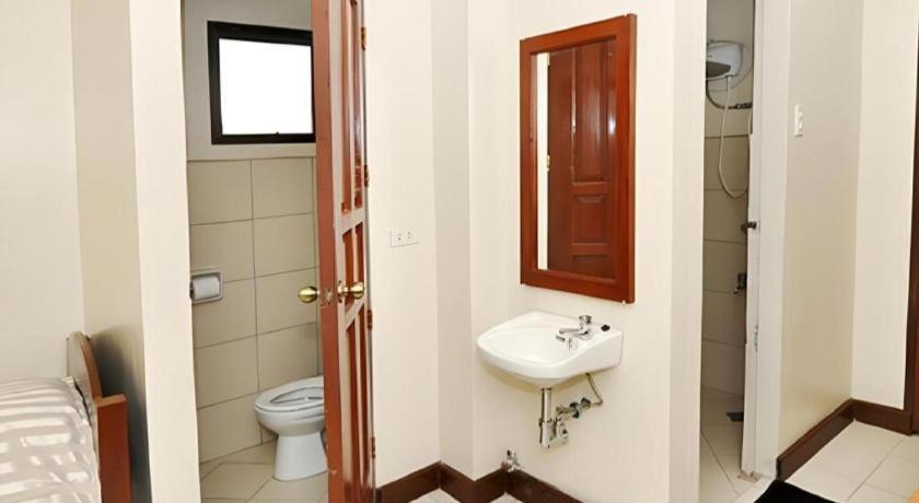 El Haciendero Private Hotel Iloilo City Bagian luar foto